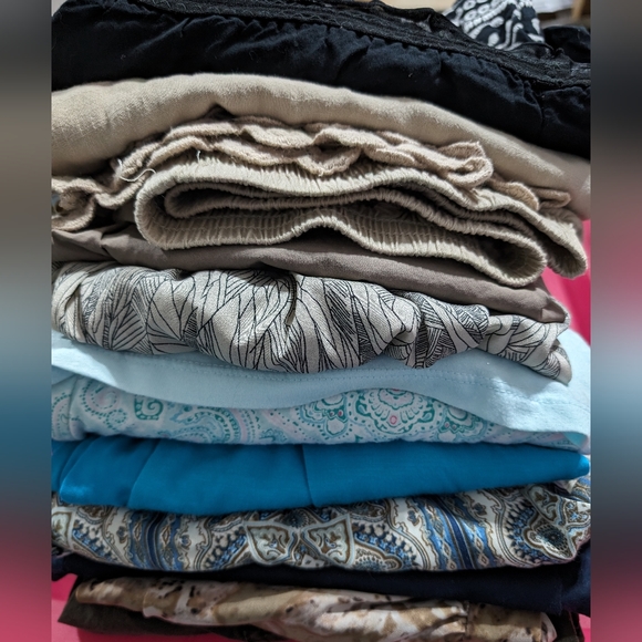 JUNIORS 7/9 Sizes! Spring 5 lb Box of Items Discount Shipping! Closet Clo… - Picture 2 of 2